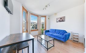 Cozy 1-Bed Apartment In Brixton